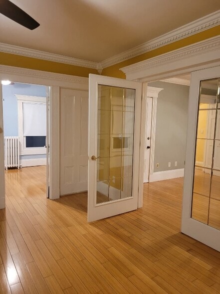 Building Photo - 107 Ash St