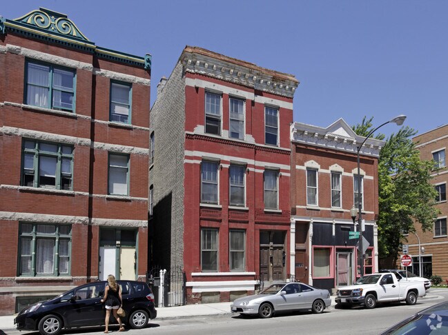 Primary Photo - 1930 N Damen Ave