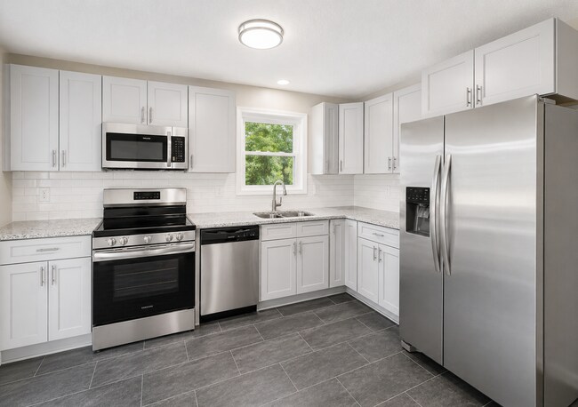 Building Photo - 2707 Little River Dr