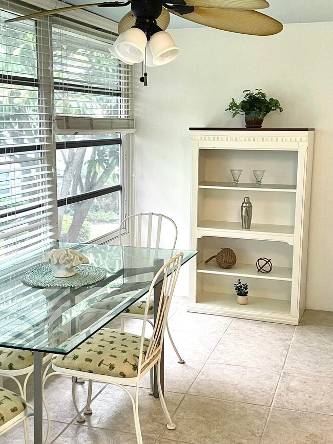 Building Photo - 2929 SE Ocean Blvd