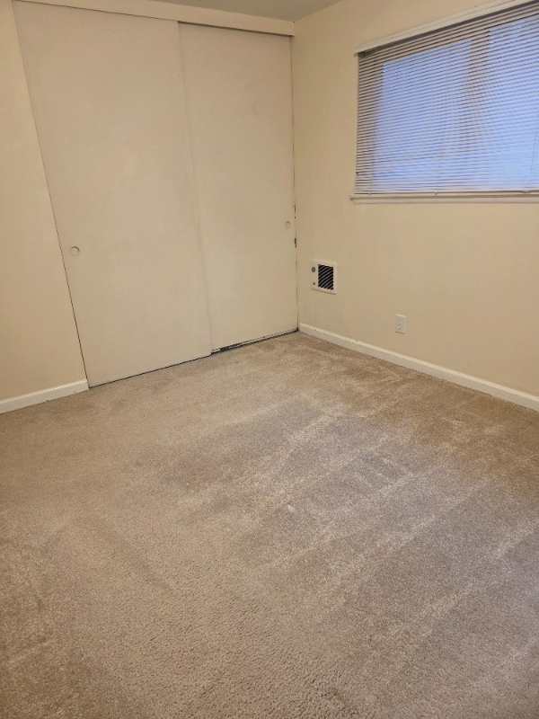 Building Photo - 2349 W Newton St