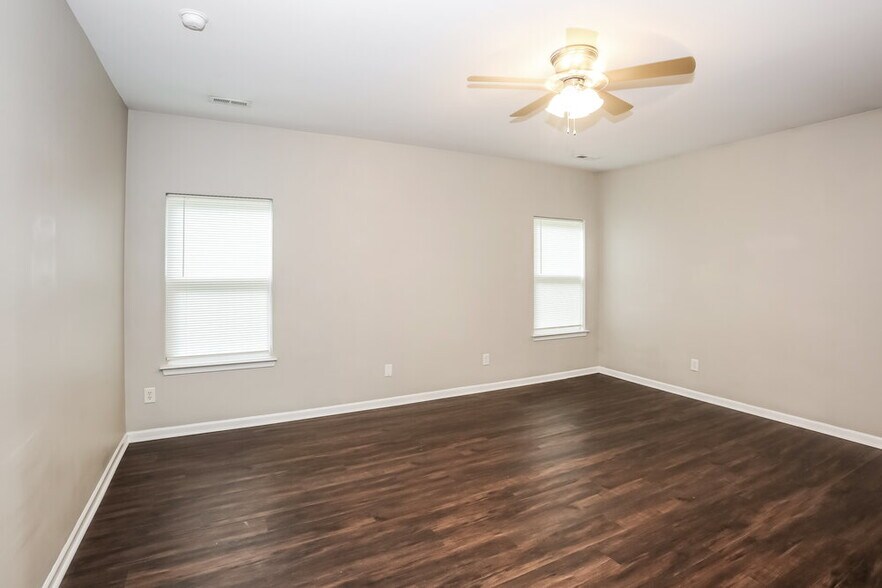 Building Photo - 4522 Potters Glen Rd