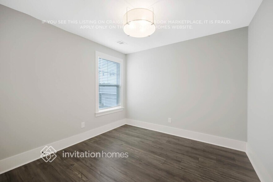 Building Photo - 265 Founders Ln