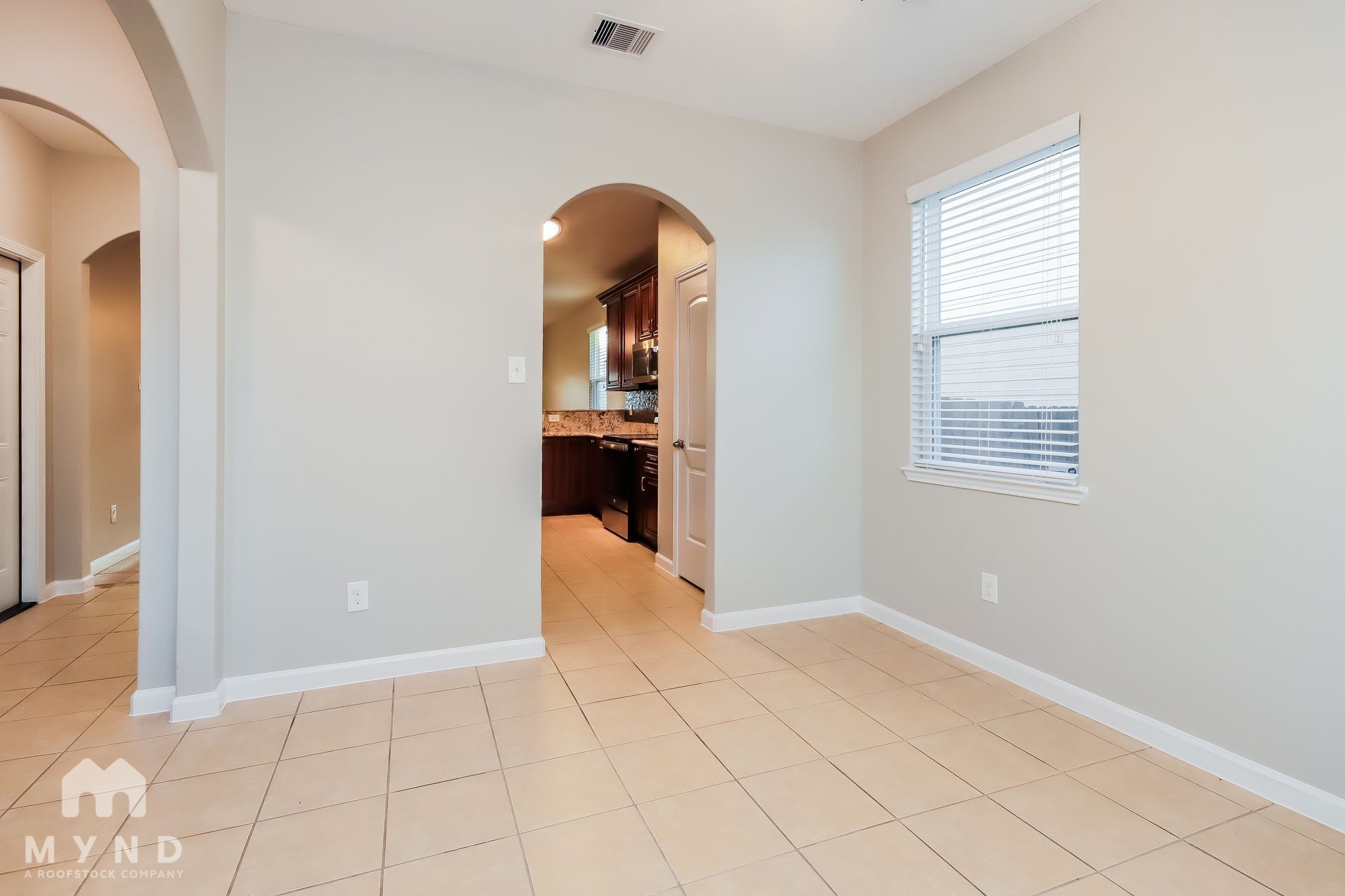 Building Photo - 6510 Pine Tree Dr