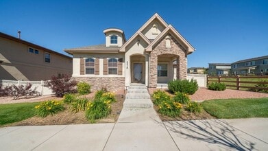 Building Photo - Available December 18