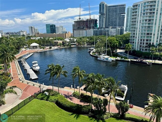 Building Photo - 610 W Las Olas Blvd