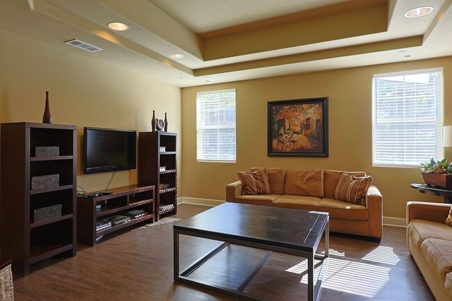 Building Photo - Fully Furnished 2-Bed, 2.5-Bath Home with ...