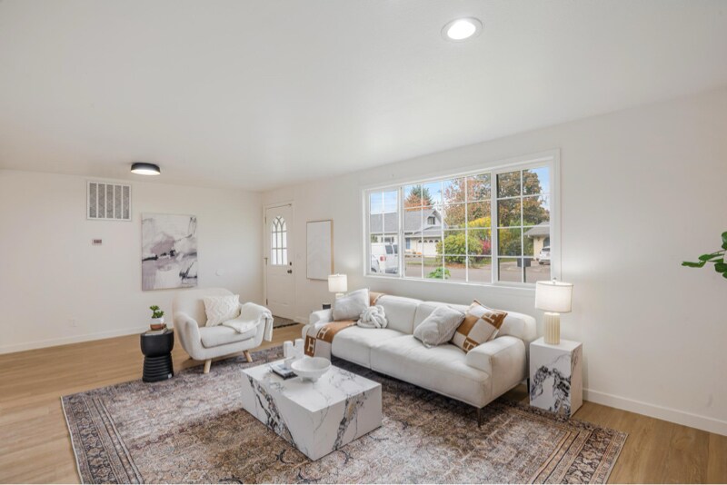 Building Photo - 9111 NE 73rd St