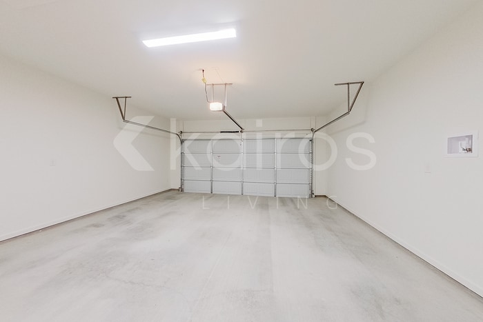 Building Photo - 105 Hendrix Rd