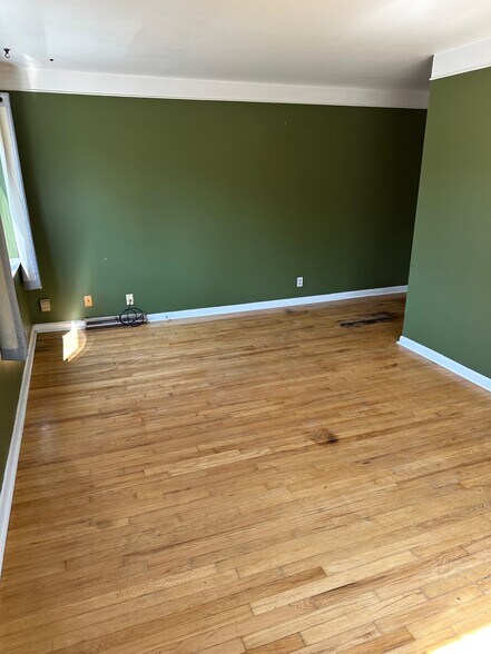 Building Photo - 3344 Buell St
