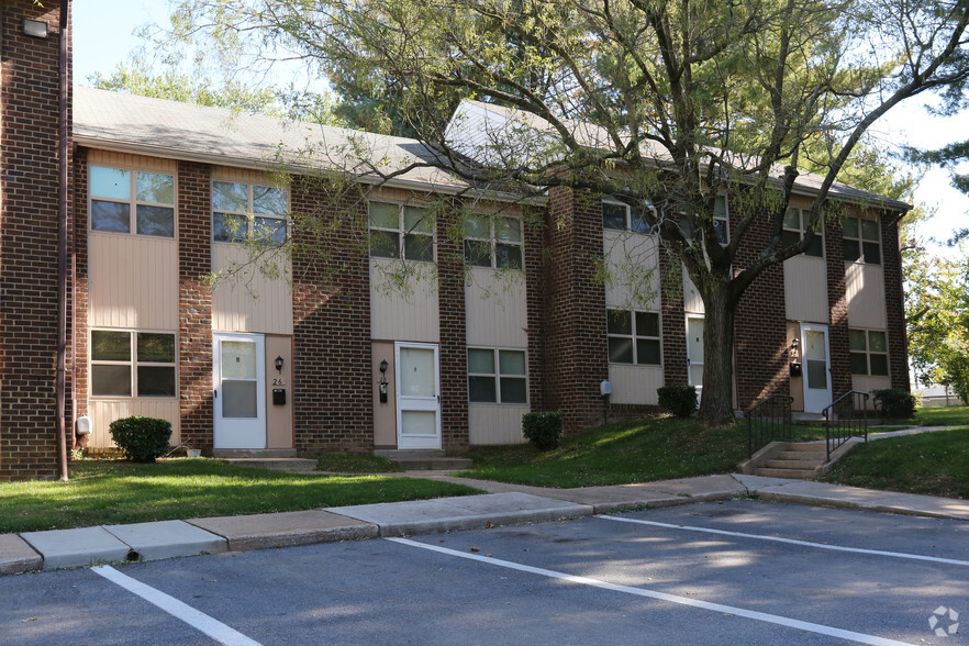 McDonogh Village Apartments & Townhomes - 3771 Brice Run Rd ...