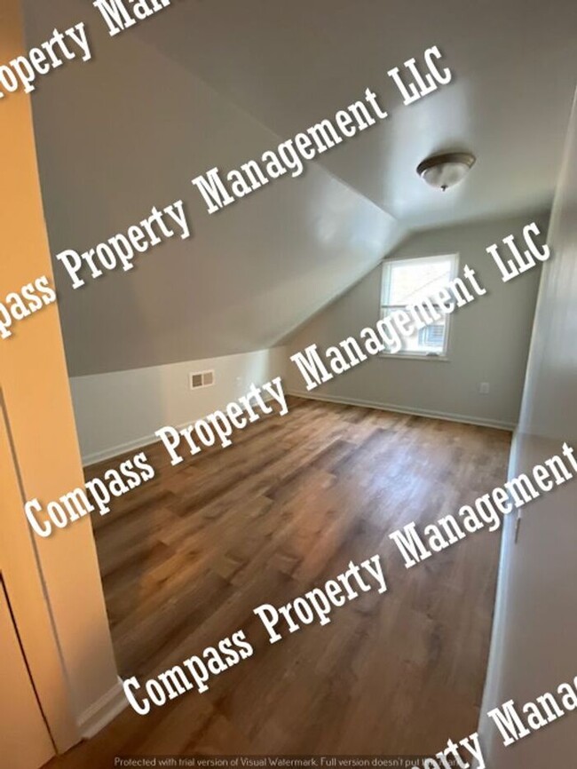 Building Photo - $1645 - 4 Bed, 2 Bath Home - Parkesburg