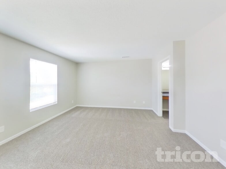 Building Photo - 6245 Monteo Dr