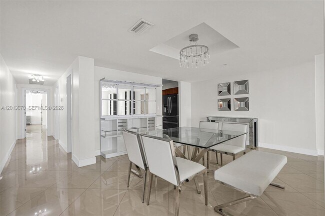 Building Photo - 3001 S Ocean Dr