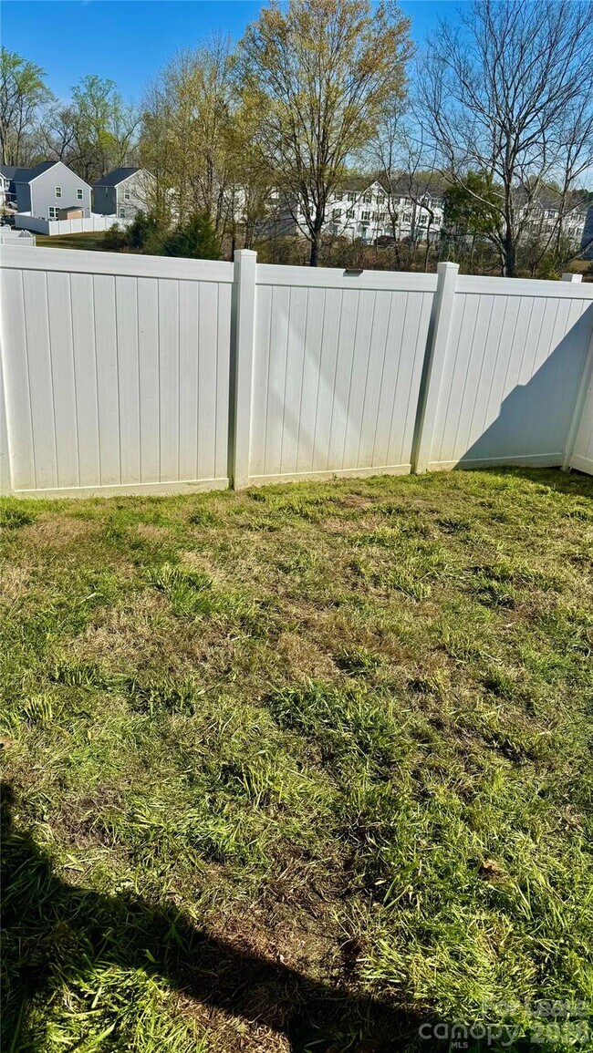 Building Photo - 1008 Skipjack Ln