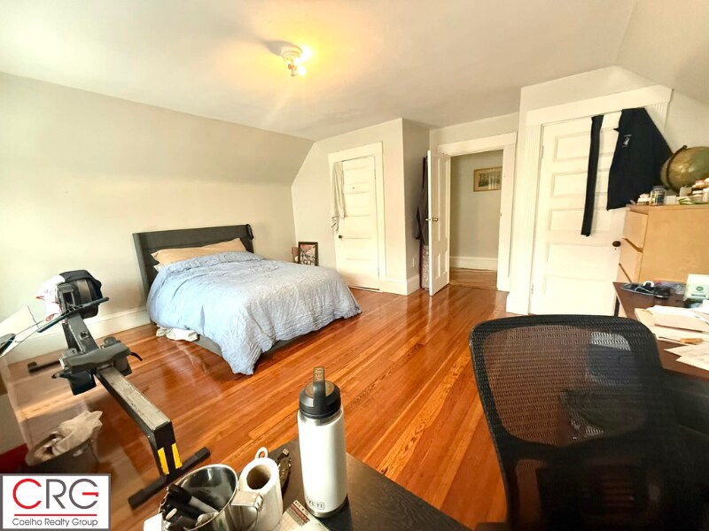 Building Photo - 53 Elm St