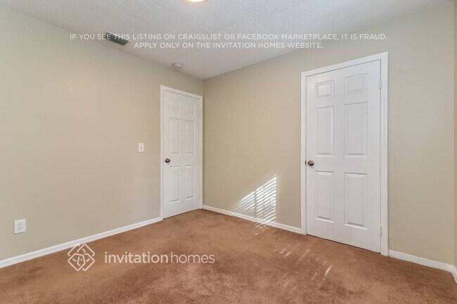 Building Photo - 9703 Pleasant Run Way