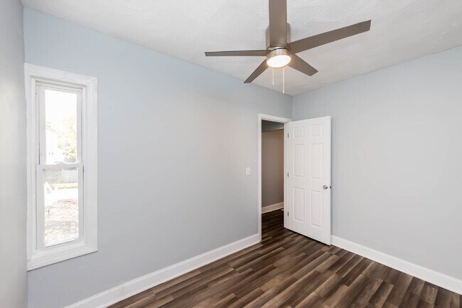 Building Photo - 2-Bedroom Home with Flexible Bonus Room Near Downtown Columbus