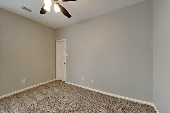 Building Photo - 12723 Rock Creek Ct.