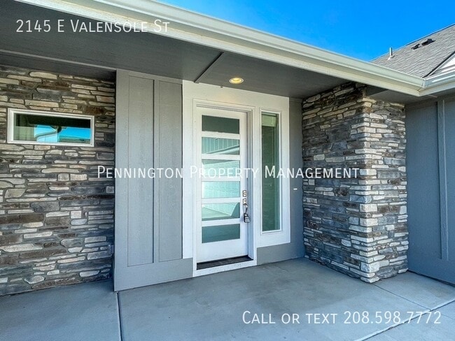 Building Photo - 2145 E Valensole St