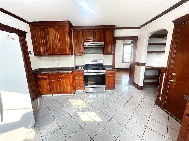 Building Photo - 103 St Andrew Rd