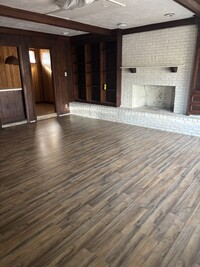 Building Photo - 109 Sykes Park Cir