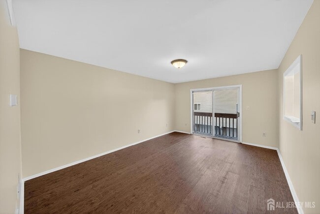 Building Photo - 1606 Madaline Dr