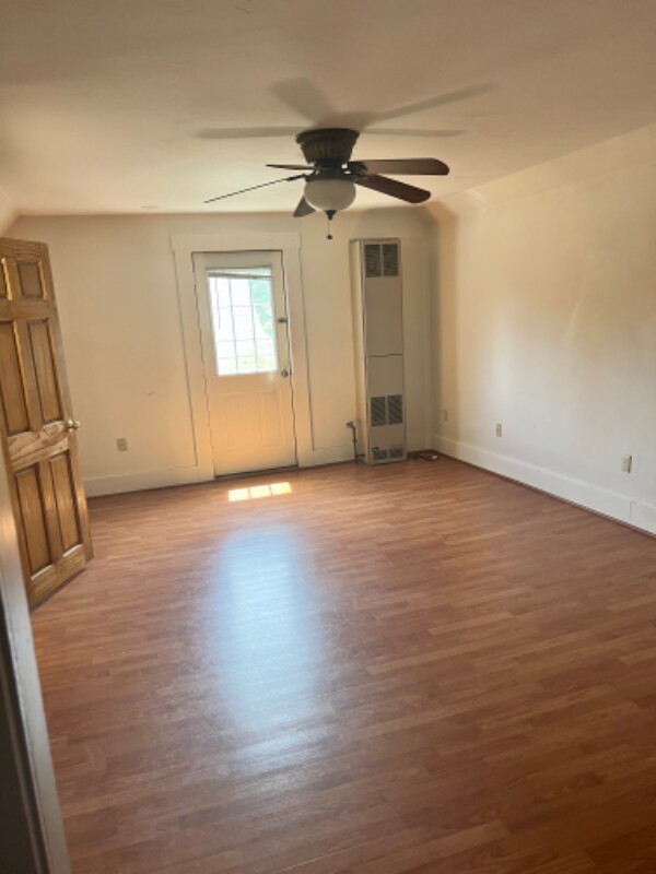 Building Photo - 315 Elm St