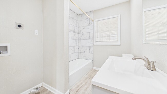 Building Photo - 2430 31st St