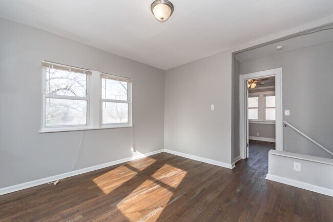 Building Photo - COMING SOON! 3 Bed 2 Bath Independence hom...