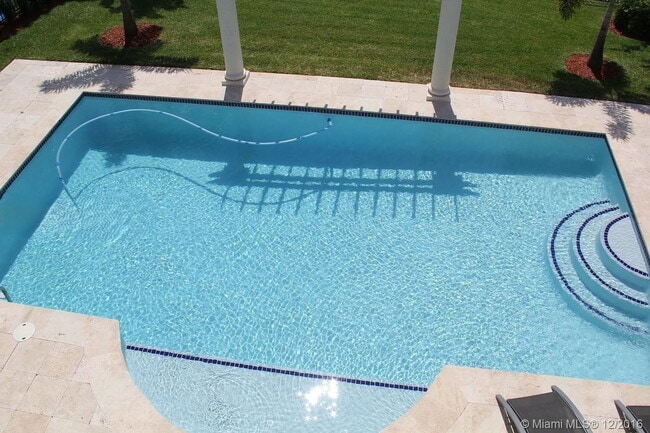 Building Photo - Northwest 82nd Drive, Pembroke Pines, FL 33024 - 4 BR 3 BA single-family home