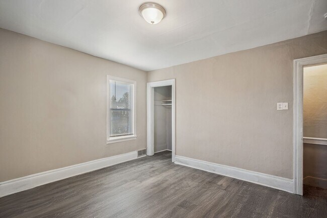 Building Photo - 122-124 Auriles St