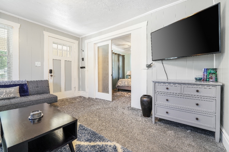 Building Photo - 2700 S 600 E