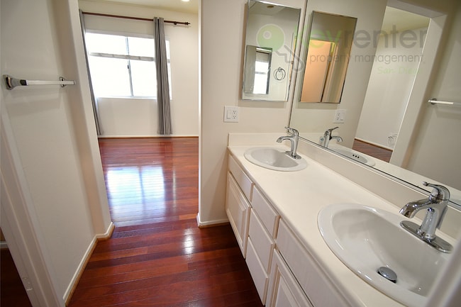 Building Photo - Carmel Valley | Palermo–Carmel Del Mar Tow...