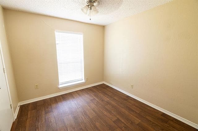 Building Photo - 604 Rawhide Ct