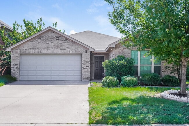Building Photo - 7649 Hollow Forest Dr
