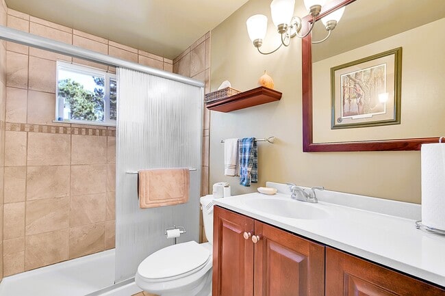 Building Photo - 27927 Circle Dr