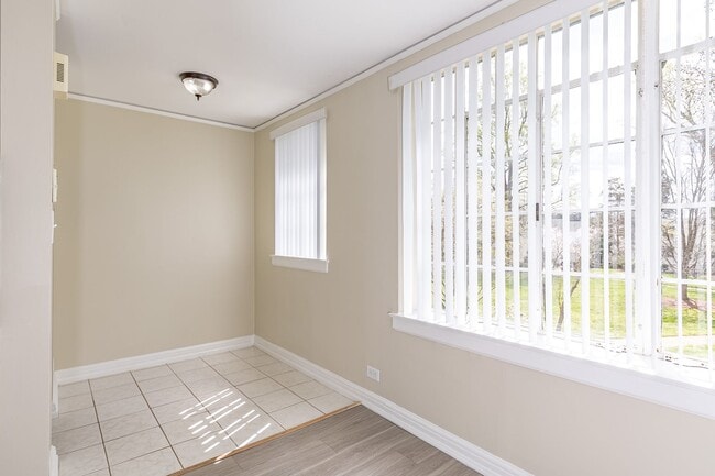 Building Photo - Beautiful 1 Bed 1 Bath near Moses Cone and...
