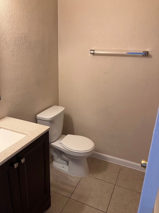 Building Photo - 1134 N Tucson Blvd