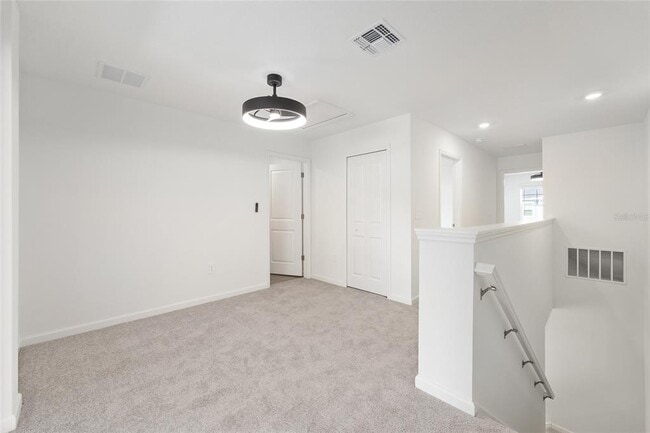 Building Photo - 3625 SE 37th Ct