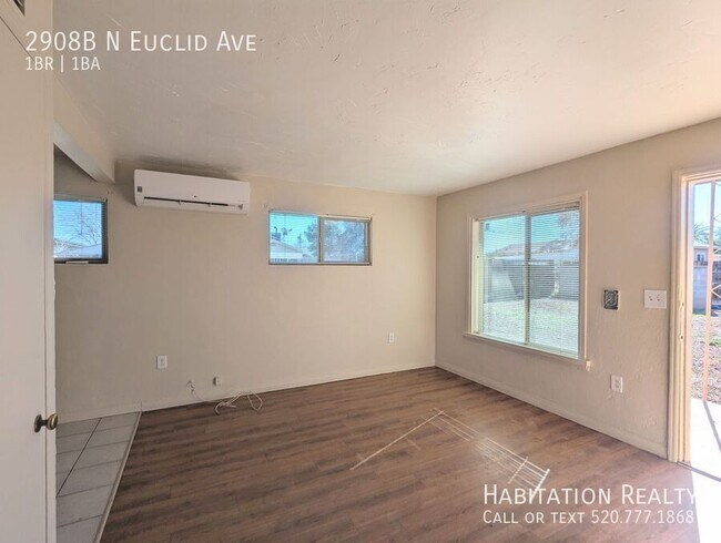 Building Photo - 2908B N Euclid Ave