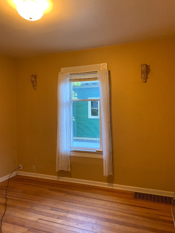 Building Photo - 1215 N Weber St