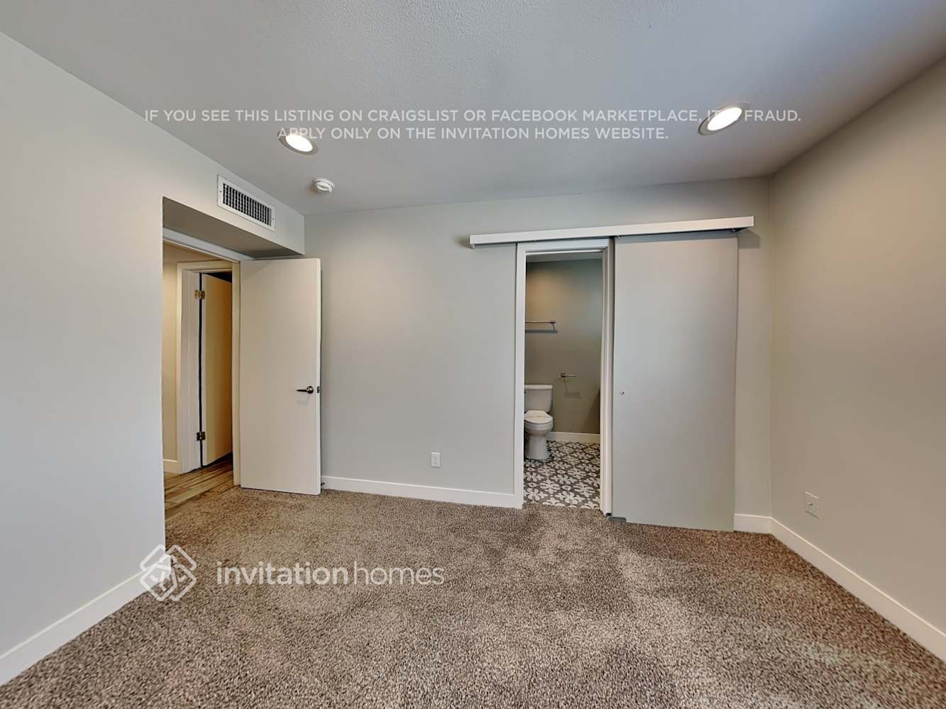 Building Photo - 2136 E Broadmor Dr