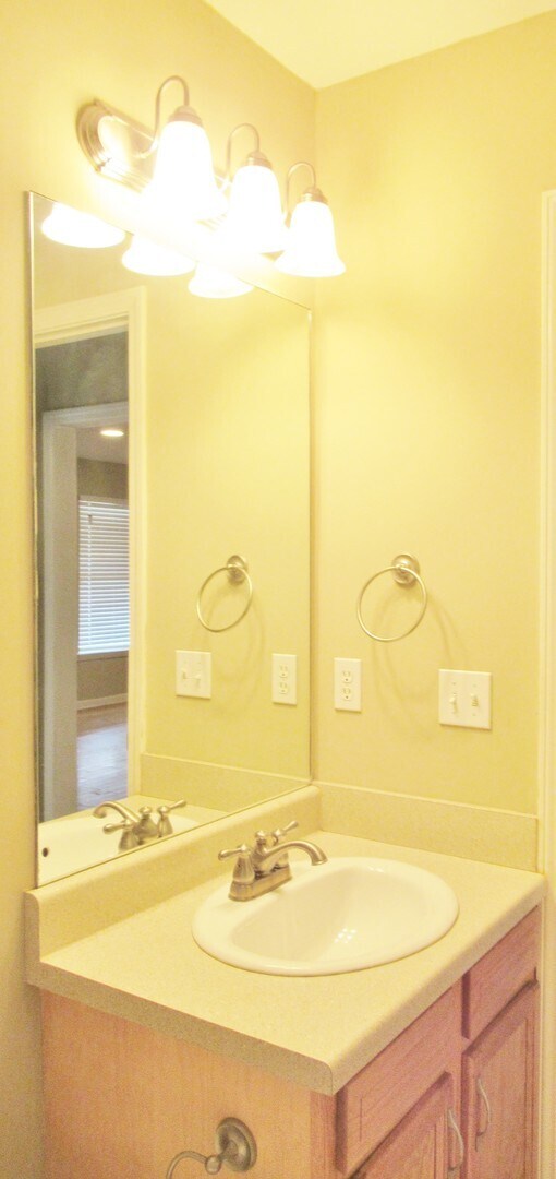 Building Photo - Home in McCalla!!  Available to View with ...
