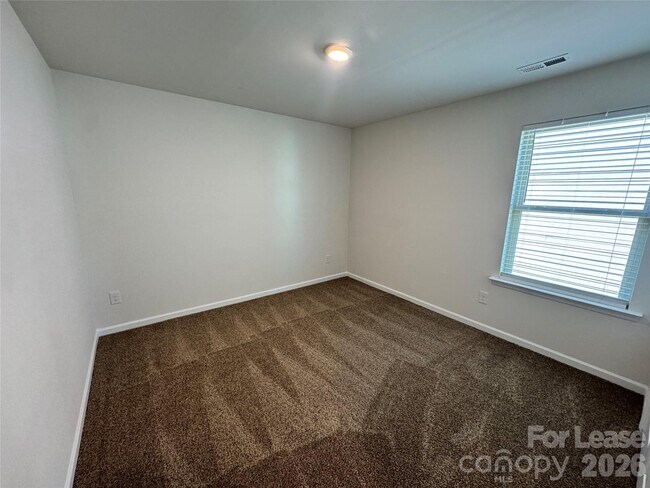 Building Photo - 1007 Maylen Trce