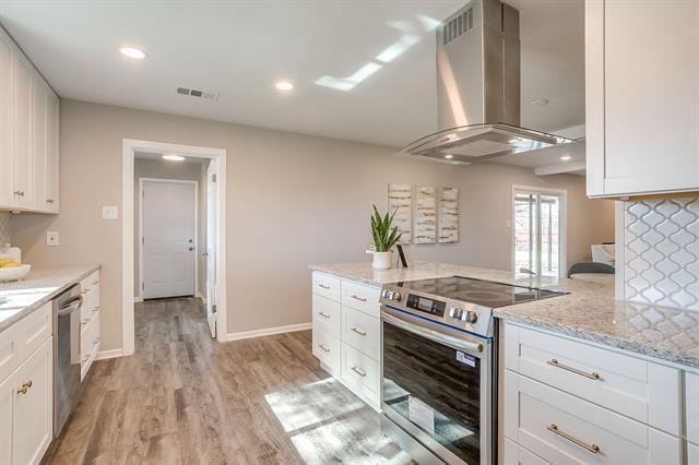 Building Photo - 6940 Bal Lake Dr