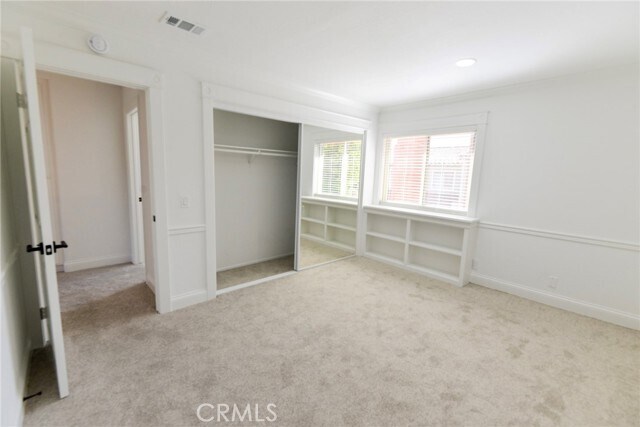 Building Photo - 484 Plaza Estival