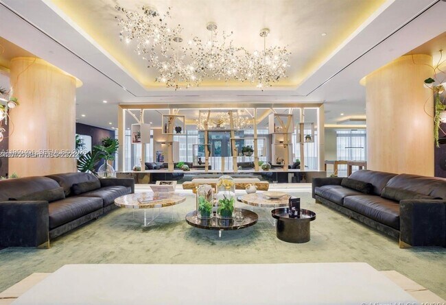 Building Photo - 488 NE 18th St