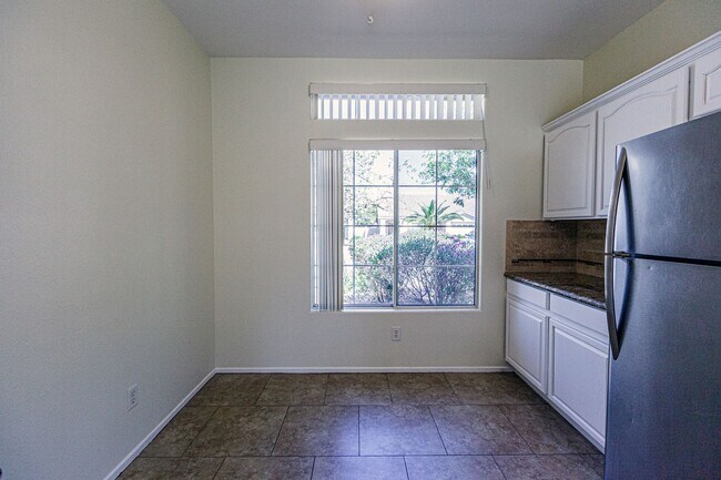 Building Photo - 1765 Baja Ln