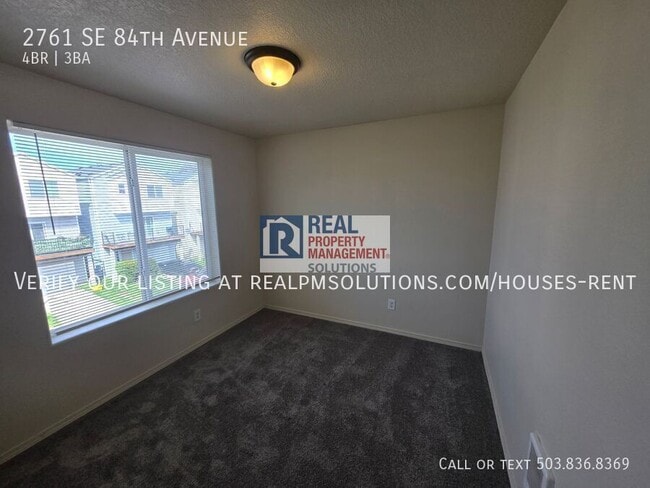 Building Photo - 2761 SE 84th Ave